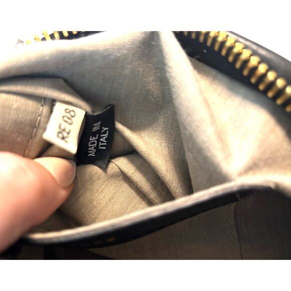 Vintage MARC JACOBS Hobo Style Shoulder Bag From the Resort 2008 Collection - Picture 8 of 8